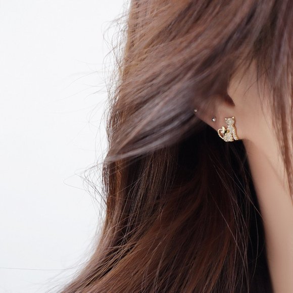 <CLEARANCE>14K Gold Cute Small Cat Stud Earrings - Picture 2 of 7